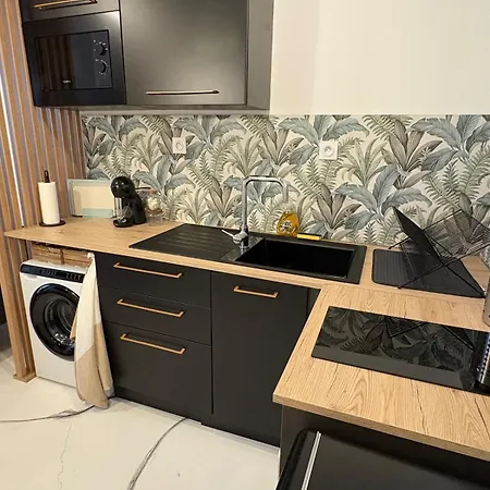 Jungle Atypique Avec Salle De Bain Grotte Cour Privee Centre Διαμέρισμα *