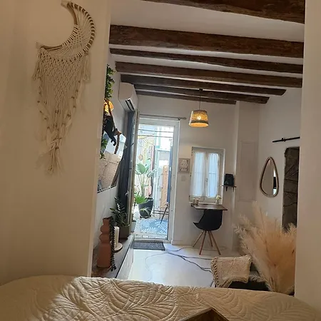 Jungle Atypique Avec Salle De Bain Grotte Cour Privee Centre * Νιμ
